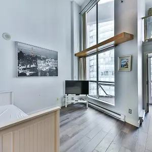  Apartment Funky Modern Loft In The Heart Of Downtown - #1 Location!